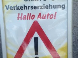 02_hallo_auto