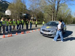 03_hallo_auto